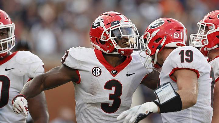 Oct 9, 2021; Auburn, Alabama, USA; Georgia Bulldogs running back Zamir White (3) celebrates with Oct 9, 2021; Auburn, Alabama, USA; Georgia Bulldogs running back Zamir White (3) celebrates with