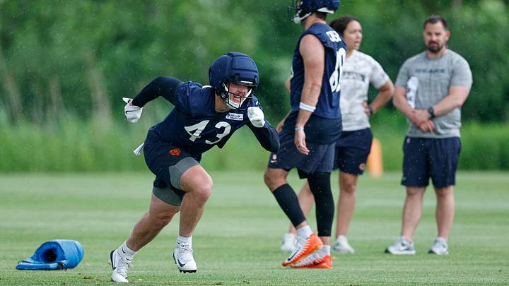 Chicago Bears tight end Hayden Large (43) runs on the field during Minicamp at Halas Hall. Mandatory Credit: Kamil Krzaczynski-Imagn Images Chicago Bears tight end Hayden Large (43) runs on the field during Minicamp at Halas Hall. Mandatory Credit: Kamil Krzaczynski-Imagn Images