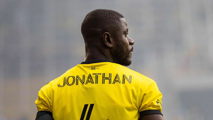 Mensah adds great experience to the Quakes defense.