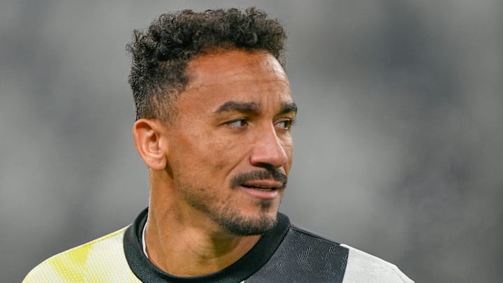 Danilo é lateral de origem, mas tem atuado como zagueiro na Juventus