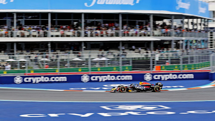 May 4, 2024; Miami Gardens, Florida, USA; Red Bull Racing driver Max Verstappen (1) goes into turn 1 May 4, 2024; Miami Gardens, Florida, USA; Red Bull Racing driver Max Verstappen (1) goes into turn 1