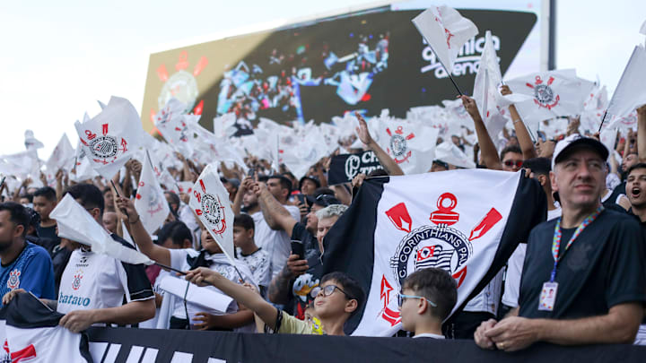 Corinthians vai em busca da segunda vitória