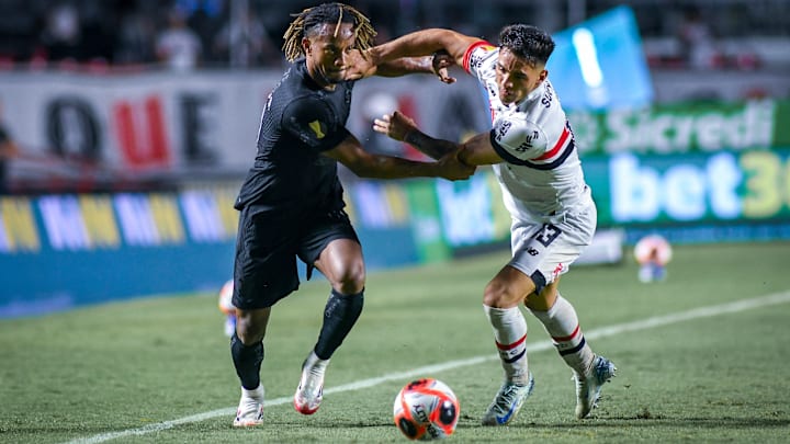 São Paulo x Corinthians se enfrentam pelo Brasileirão 2025