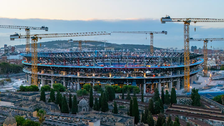 Die Arbeiten am Camp Nou dauern an 