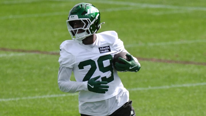 NY Jets cornerback Jarrick Bernard-Converse