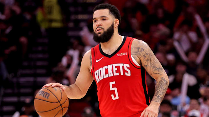 Mar 15, 2025; Houston, Texas, USA; Houston Rockets guard Fred VanVleet (5) brings the ball upcourt against the Chicago Bulls during the third quarter at Toyota Center. Mandatory Credit: Erik Williams-Imagn Images Mar 15, 2025; Houston, Texas, USA; Houston Rockets guard Fred VanVleet (5) brings the ball upcourt against the Chicago Bulls during the third quarter at Toyota Center. Mandatory Credit: Erik Williams-Imagn Images