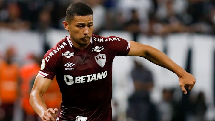 Cria de Xerém, André é titular absoluto no Fluminense de Fernando Diniz