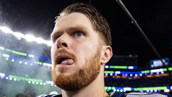 Seattle Seahawks quarterback Sam Darnold (14) 