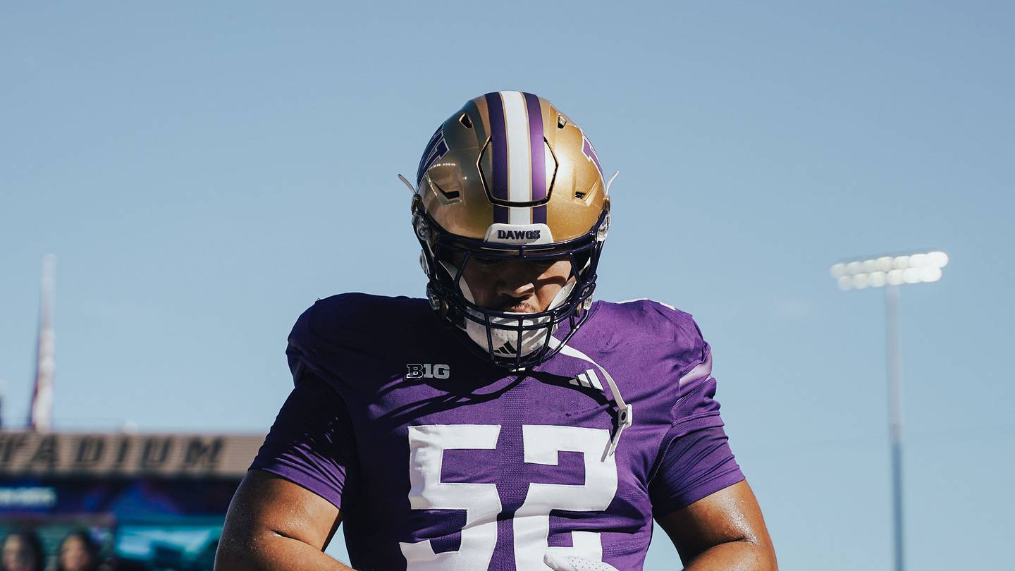 Voi Tunuufi, Former Husky Defensive Lineman, Dies