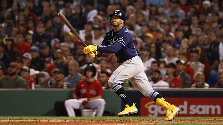 Wander Franco mantiene un encendido bateo en los playoffs de 2021 con los Rays 