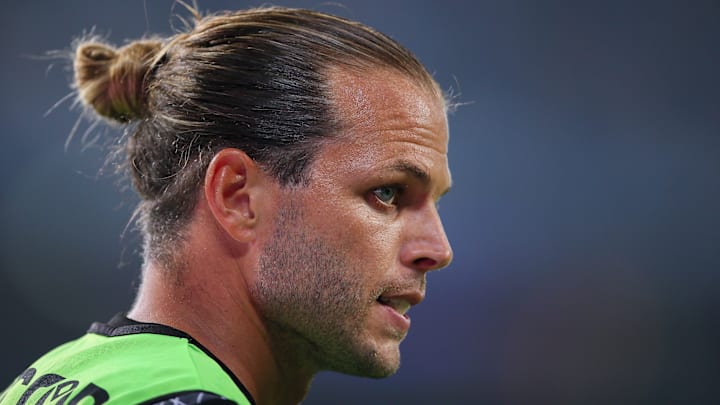 Ex-HSV-Star Dennis Diekmeier kehrte aus zweierlei Hinsicht emotional in den Hamburger Volkspark zurück Ex-HSV-Star Dennis Diekmeier kehrte aus zweierlei Hinsicht emotional in den Hamburger Volkspark zurück