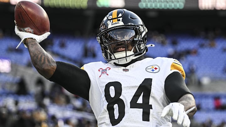 Dec 21, 2024; Baltimore, Maryland, USA; Pittsburgh Steelers running back Cordarrelle Patterson (84) throws the ball to fans before the game against the Baltimore Ravens at M&T Bank Stadium. Mandatory Credit: Tommy Gilligan-Imagn Images Dec 21, 2024; Baltimore, Maryland, USA; Pittsburgh Steelers running back Cordarrelle Patterson (84) throws the ball to fans before the game against the Baltimore Ravens at M&T Bank Stadium. Mandatory Credit: Tommy Gilligan-Imagn Images