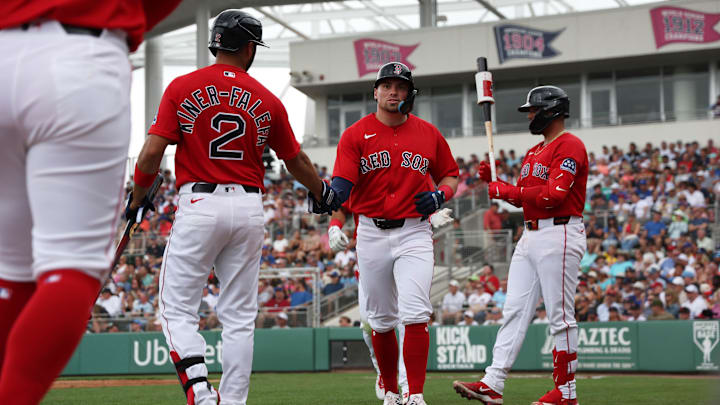 La gerencia de  Boston Red Sox cometió varios errores en elr eceso de temporada 