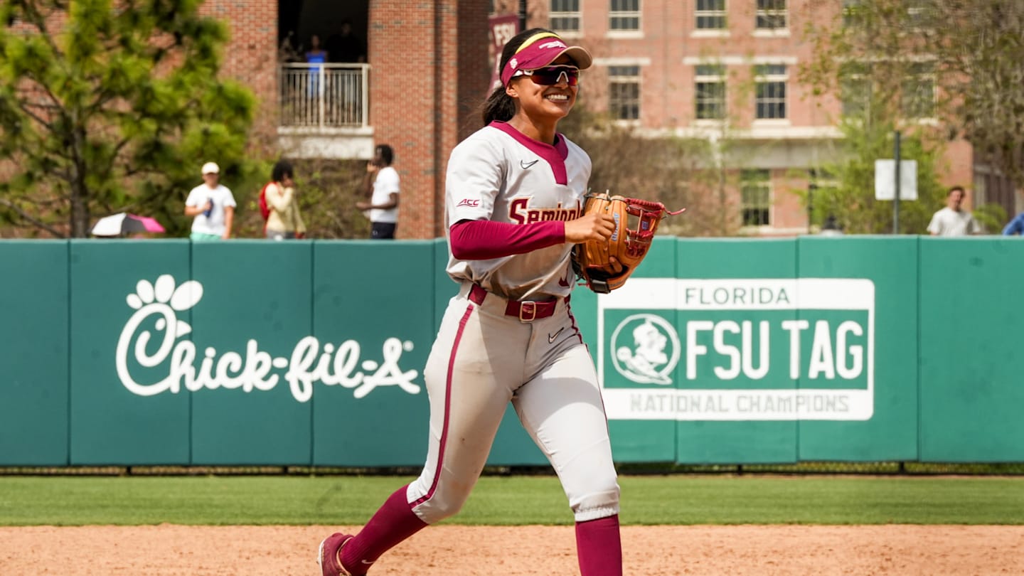 USA Softball Reveals Top 25 Finalists for 2026 Collegiate Player of the Year