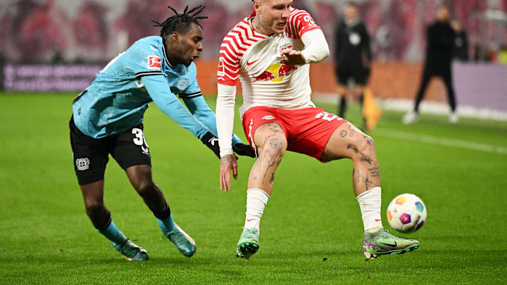 Jeremie Frimpong musste gegen Leipzig verletzt ausgewechselt werden