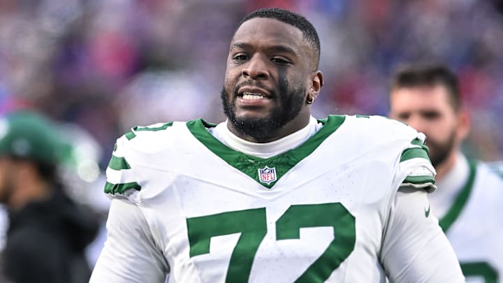 NY Jets defensive end Micheal Clemons