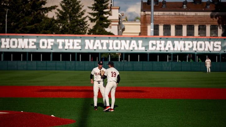 Oregon State warms up between innings during the game against Oregon on Tuesday, April 29, 2025 at Goss Stadium in Corvallis, Ore.