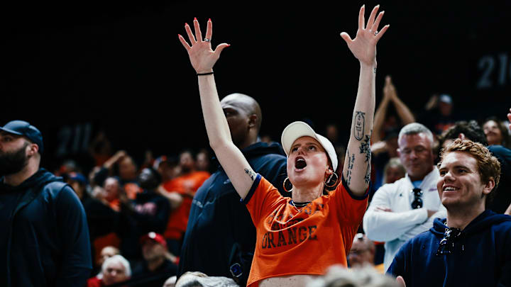 Syracuse basketball assistant Brenden Straughn was on hand to watch 5-star Jordan Smith Jr. and other recruits ball out in NYC. Syracuse basketball assistant Brenden Straughn was on hand to watch 5-star Jordan Smith Jr. and other recruits ball out in NYC.