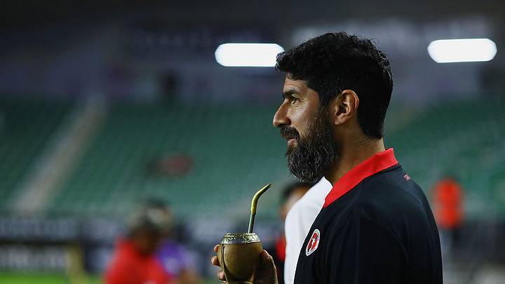 Sebastián 'El Loco' Abreu es el nuevo técnico de Xolos. Sebastián 'El Loco' Abreu es el nuevo técnico de Xolos.