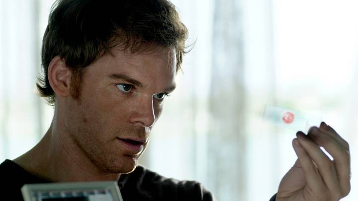 Michael C. Hall as Dexter Morgan in Dexter (Season 1, episode 1) – Photo: Courtesy of Showtime – Photo ID: DEX_101_PLT_0540 Michael C. Hall as Dexter Morgan in Dexter (Season 1, episode 1) – Photo: Courtesy of Showtime – Photo ID: DEX_101_PLT_0540