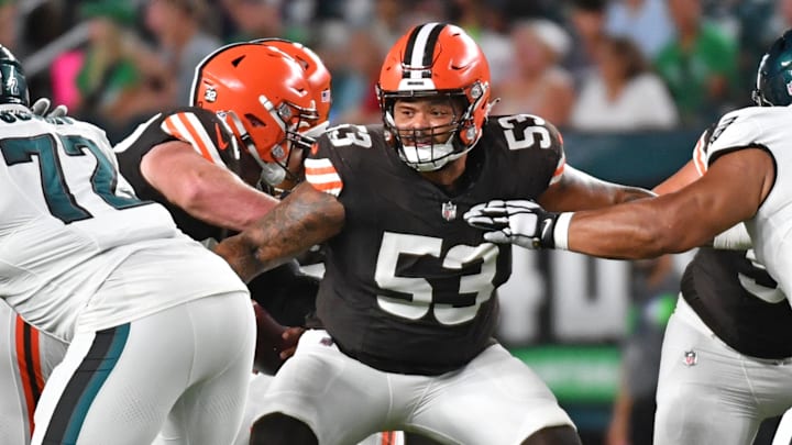 Aug 17, 2023; Philadelphia, Pennsylvania, USA; Cleveland Browns center Nick Harris (53) against the