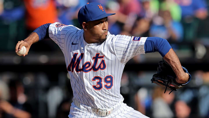 Sep 18, 2025; New York City, New York, USA; New York Mets relief pitcher Edwin Diaz (39) pitches against the San Diego Padres during the ninth inning at Citi Field. Mandatory Credit: Brad Penner-Imagn Images