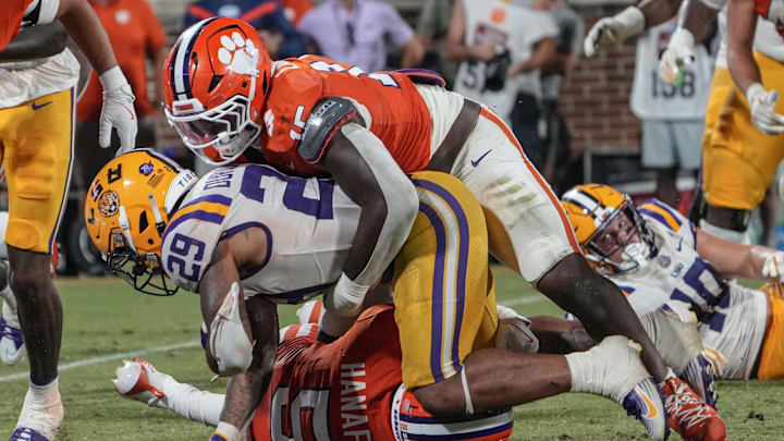 Clemson DE Jahiem Lawson continues to earn praise from DC Tom Allen, who hopes to increase his snaps after a strong start to 2025. Clemson DE Jahiem Lawson continues to earn praise from DC Tom Allen, who hopes to increase his snaps after a strong start to 2025.