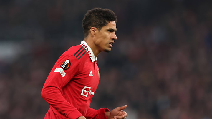 Raphaël Varane est sorti sur blessure lors du match aller face à Séville Raphaël Varane est sorti sur blessure lors du match aller face à Séville