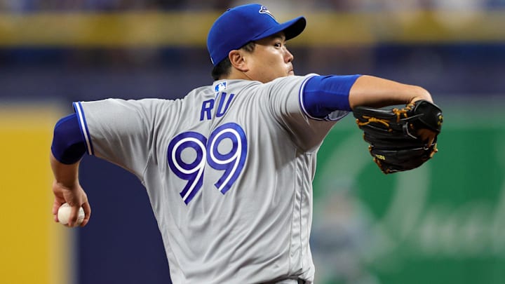 Sep 23, 2023; St. Petersburg, Florida, USA;  Toronto Blue Jays starting pitcher Hyun Jin Ryu (99)
