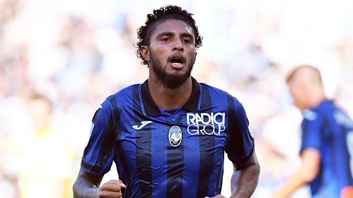 Clubes europeus intensificam movimentações e sondagens no mercado visando a próxima janela