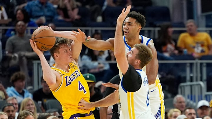 Los Angeles Lakers v Golden State Warriors