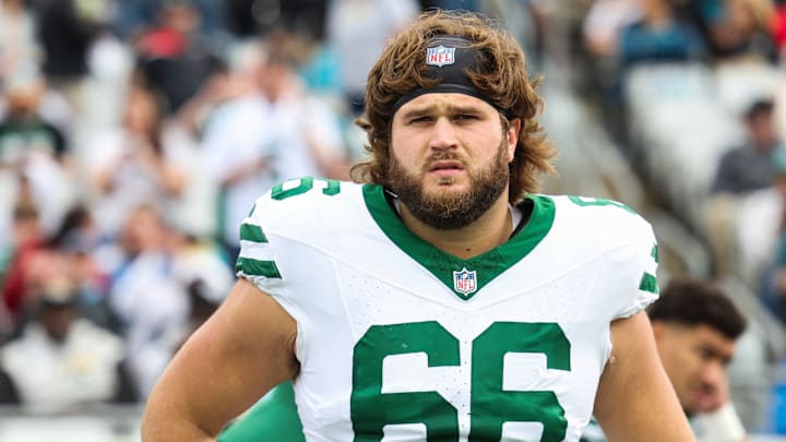 NY Jets center Joe Tippmann