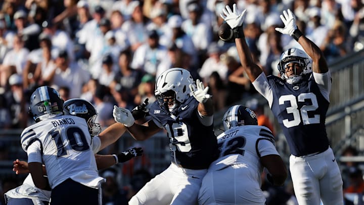 Penn State Nittany Lions linebacker Keon Wylie (32) attempts to block a pass thrown by Nevada Wolf Pack quarterback AJ Bianco (10)