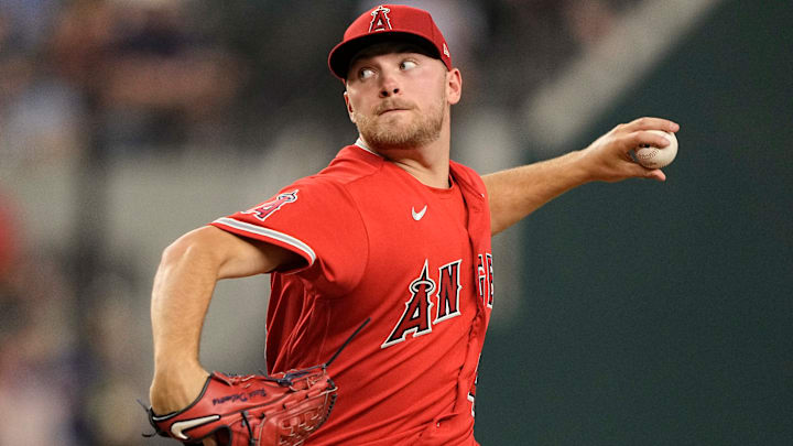 Los Angeles Angels v Texas Rangers
