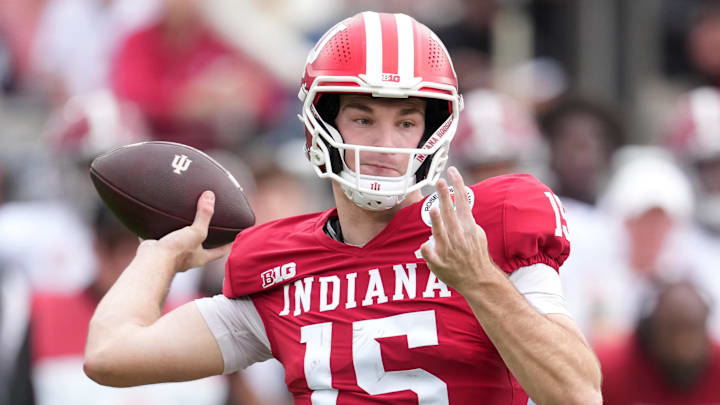 Indiana Hoosiers quarterback Fernando Mendoza (15) passes against the Alabama Crimson Tide in the College Football Playoff at Rose Bowl Stadium. Indiana Hoosiers quarterback Fernando Mendoza (15) passes against the Alabama Crimson Tide in the College Football Playoff at Rose Bowl Stadium.