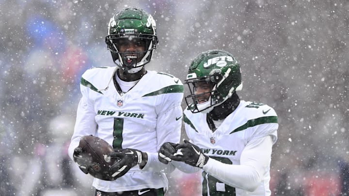 Jan 7, 2024; Foxborough, Massachusetts, USA; New York Jets cornerback Sauce Gardner (1) talks with wide receiver Randall Cobb (18) before a game against the New England Patriots at Gillette Stadium. Mandatory Credit: Brian Fluharty-Imagn Images Jan 7, 2024; Foxborough, Massachusetts, USA; New York Jets cornerback Sauce Gardner (1) talks with wide receiver Randall Cobb (18) before a game against the New England Patriots at Gillette Stadium. Mandatory Credit: Brian Fluharty-Imagn Images
