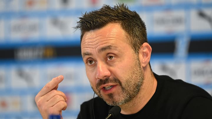 Roberto De Zerbi est critiqué régulièrement. Roberto De Zerbi est critiqué régulièrement.