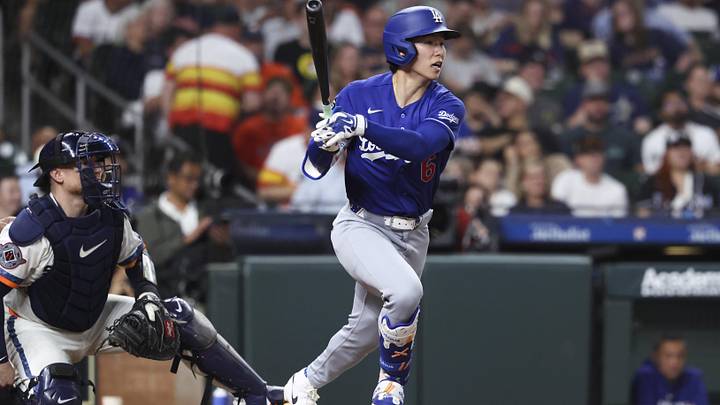 May 4, 2026; Houston, Texas, USA; Los Angeles Dodgers shortstop Hyeseong Kim (6) bats during the seventh inning against the Houston Astros at Daikin Park. Mandatory Credit: Troy Taormina-Imagn Images