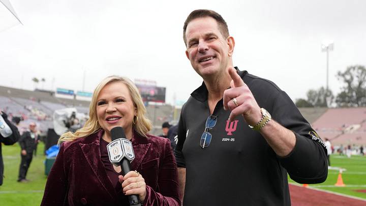 Jan 1, 2026; Pasadena, CA, USA; Indiana Hoosiers head coach Curt Cignetti speaks with ESPN sideline reporter Holly Rowe before the 2026 Rose Bowl and quarterfinal game of the College Football Playoff against the Alabama Crimson Tide at Rose Bowl Stadium. Mandatory Credit: Kirby Lee-Imagn Images Jan 1, 2026; Pasadena, CA, USA; Indiana Hoosiers head coach Curt Cignetti speaks with ESPN sideline reporter Holly Rowe before the 2026 Rose Bowl and quarterfinal game of the College Football Playoff against the Alabama Crimson Tide at Rose Bowl Stadium. Mandatory Credit: Kirby Lee-Imagn Images