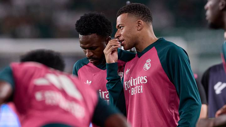 (From L to R) Vinicius Junior and Kylian Mbappe (Real Madrid (From L to R) Vinicius Junior and Kylian Mbappe (Real Madrid
