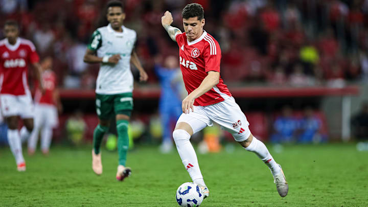 Ronaldo será um dos volantes da equipe da capital