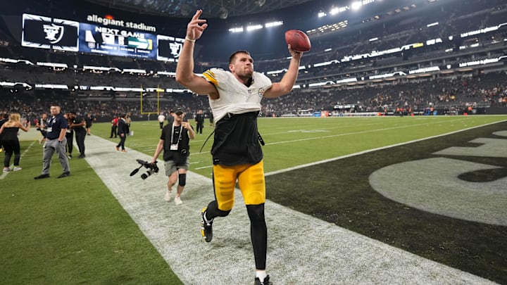 Sep 24, 2023; Paradise, Nevada, USA; Pittsburgh Steelers linebacker T.J. Watt (90) leaves the field after the game against the Las Vegas Raiders at\Allegiant Stadium. Mandatory Credit: Kirby Lee-Imagn Images
