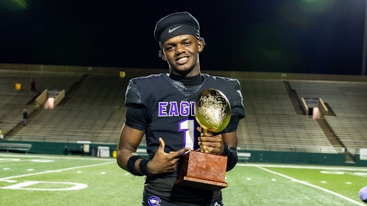 Tay Ellis of Crowley High School committed to Nebraska.