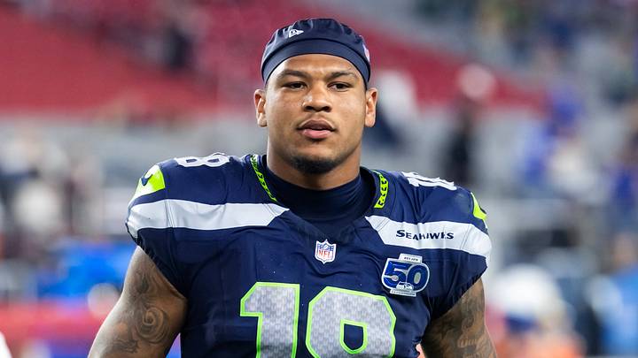 Sep 25, 2025; Glendale, Arizona, USA; Seattle Seahawks tight end Elijah Arroyo (18) against the Arizona Cardinals at State Farm Stadium.