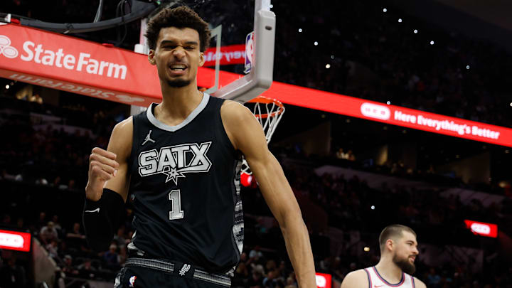 Los Angeles Clippers v San Antonio Spurs