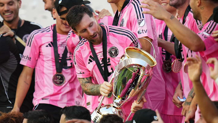Lionel Messi (center) will look to lead Inter Miami back to MLS Cup glory in 2026. 