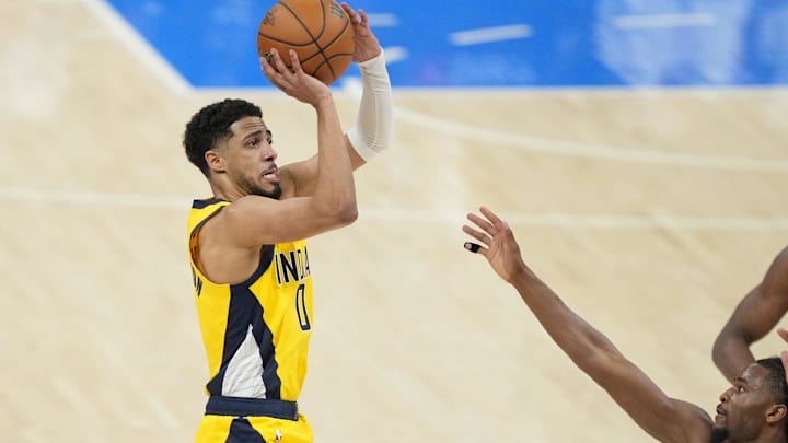 Indiana Pacers guard Tyrese Haliburton shoots the ball against the Oklahoma City Thunder. Indiana Pacers guard Tyrese Haliburton shoots the ball against the Oklahoma City Thunder.