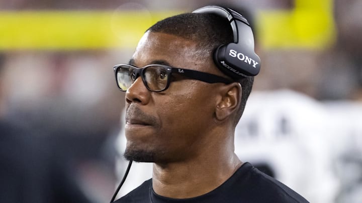 Las Vegas Raiders running backs coach Deland McCullough against the Arizona Cardinals during a preseason NFL game at State Farm Stadium. 