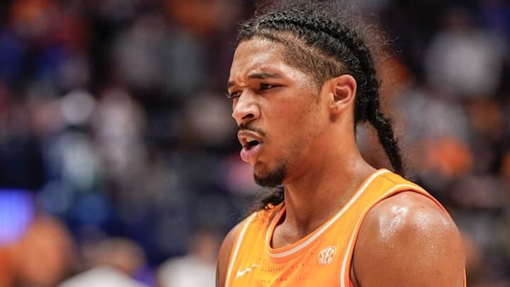 Tennessee guard Zakai Zeigler (5) tries to pump up the team as they battle Florida during the second half of the Southeastern Conference tournament championship at Bridgestone Arena in Nashville, Tenn., Sunday, March 16, 2025.