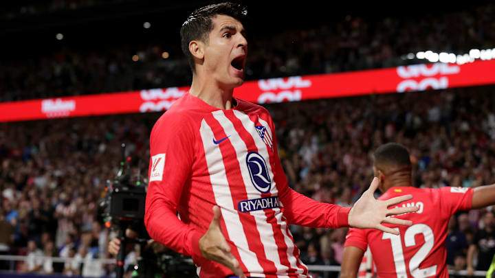Álvaro Morata viene de convertir un doblete con el Atlético Madrid en el derbi madrileño ante Real Madrid.